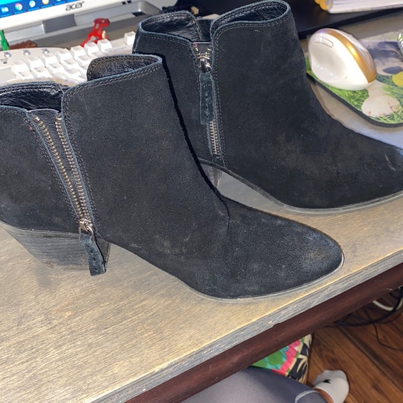 Frye sued booties size 8.5 - Picture 3 of 6